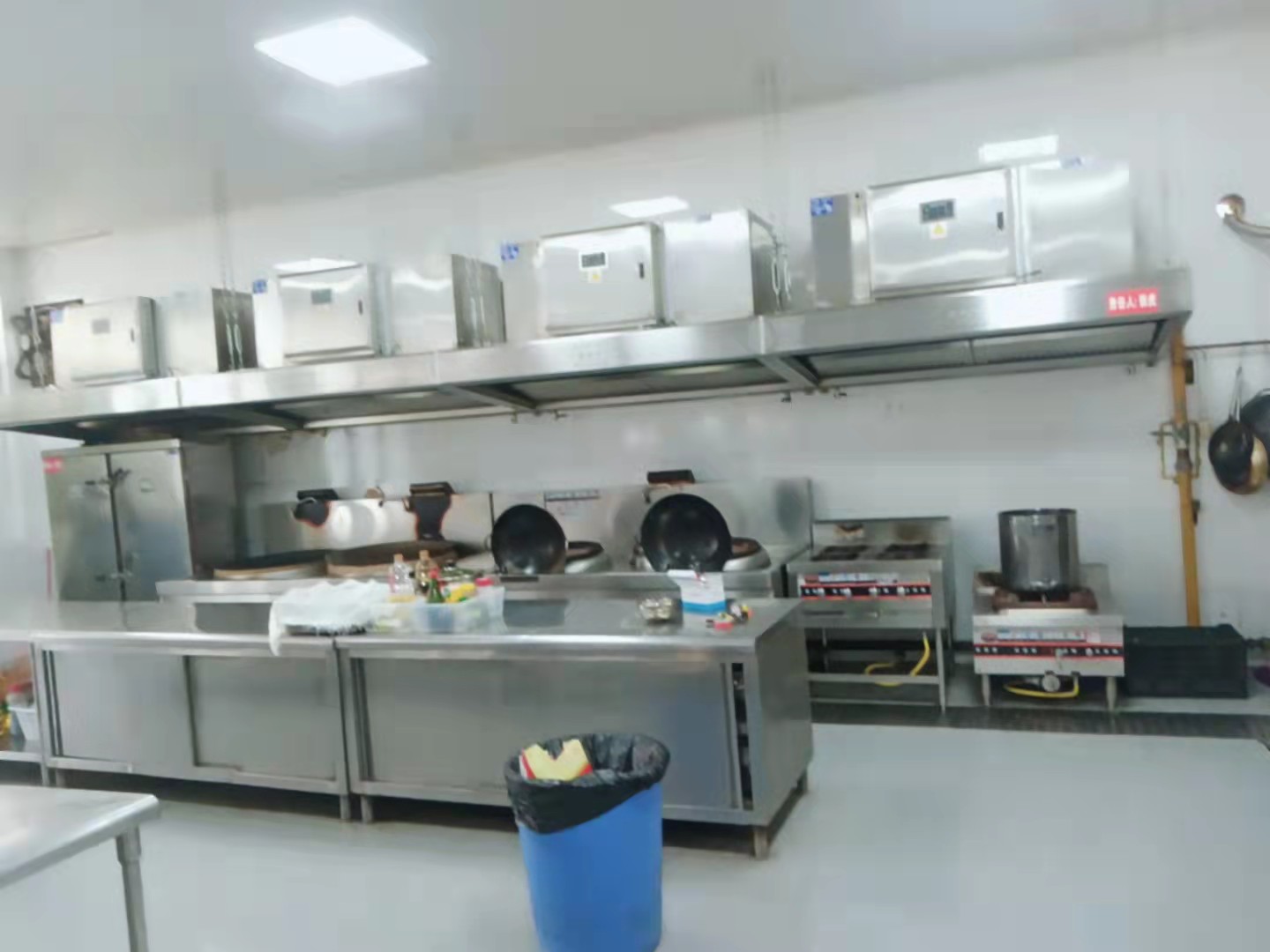 食堂榴莲网站视频设备