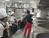 食堂厨具设备厂家告诉你食堂榴莲网站视频设备的采购标准是怎样的